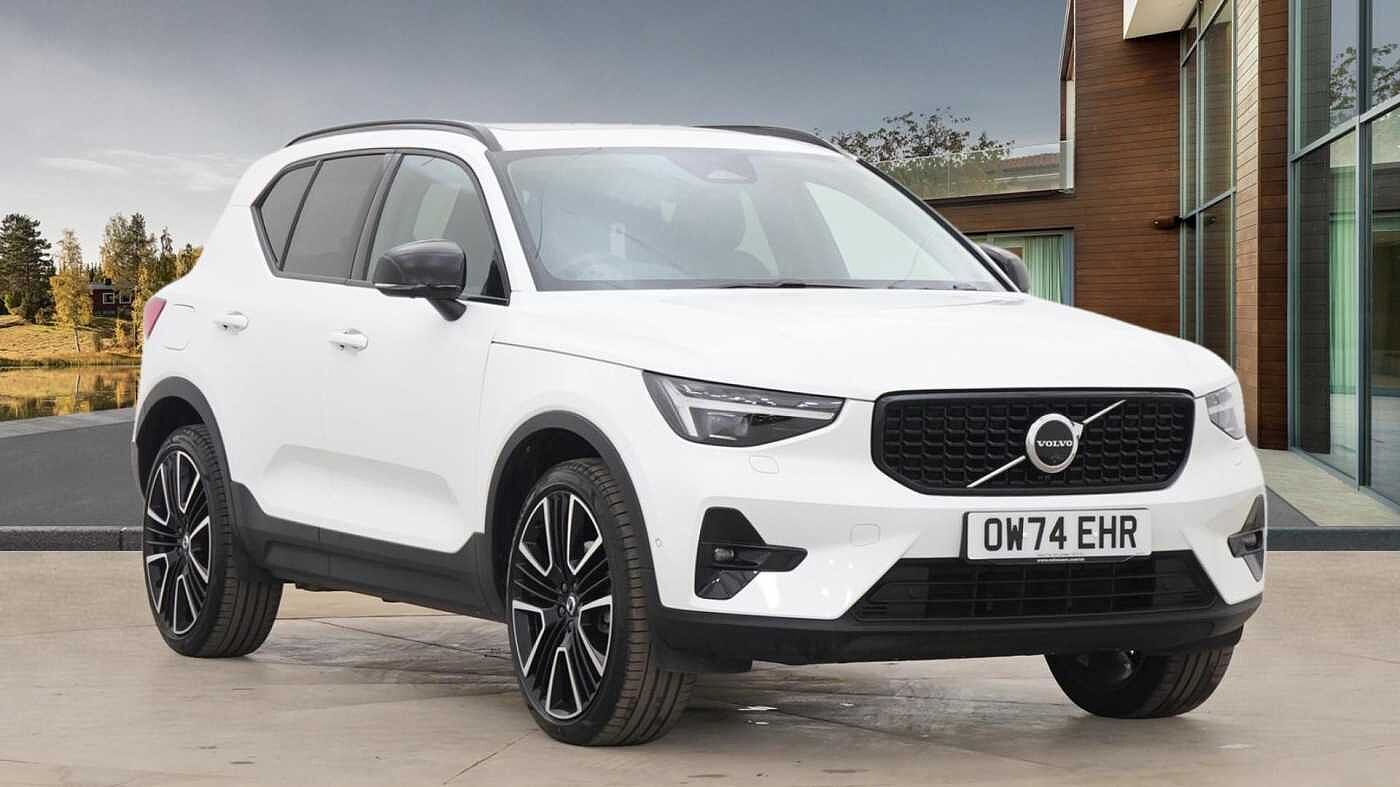 Main listing image - Volvo XC40