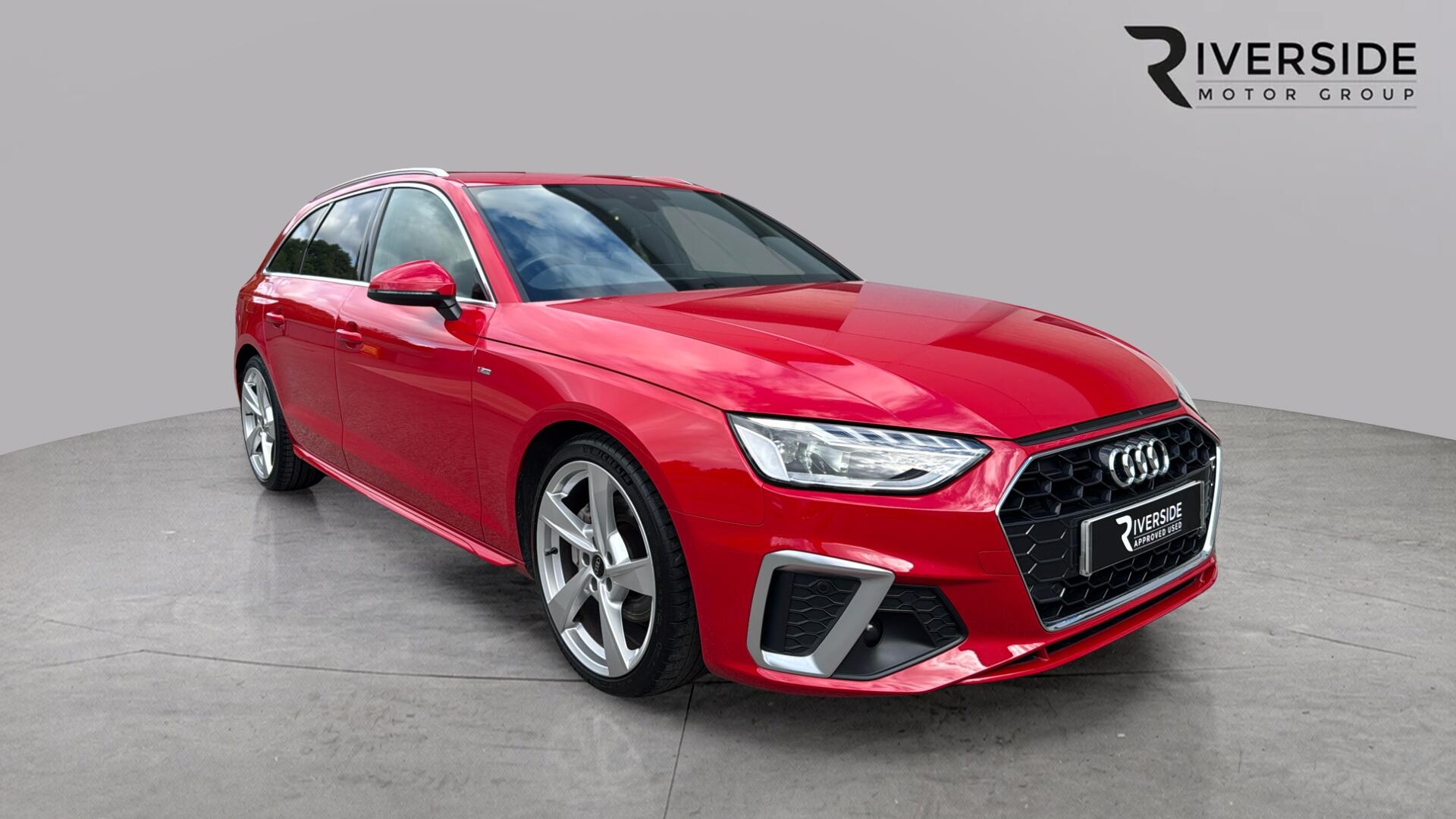 Main listing image - Audi A4