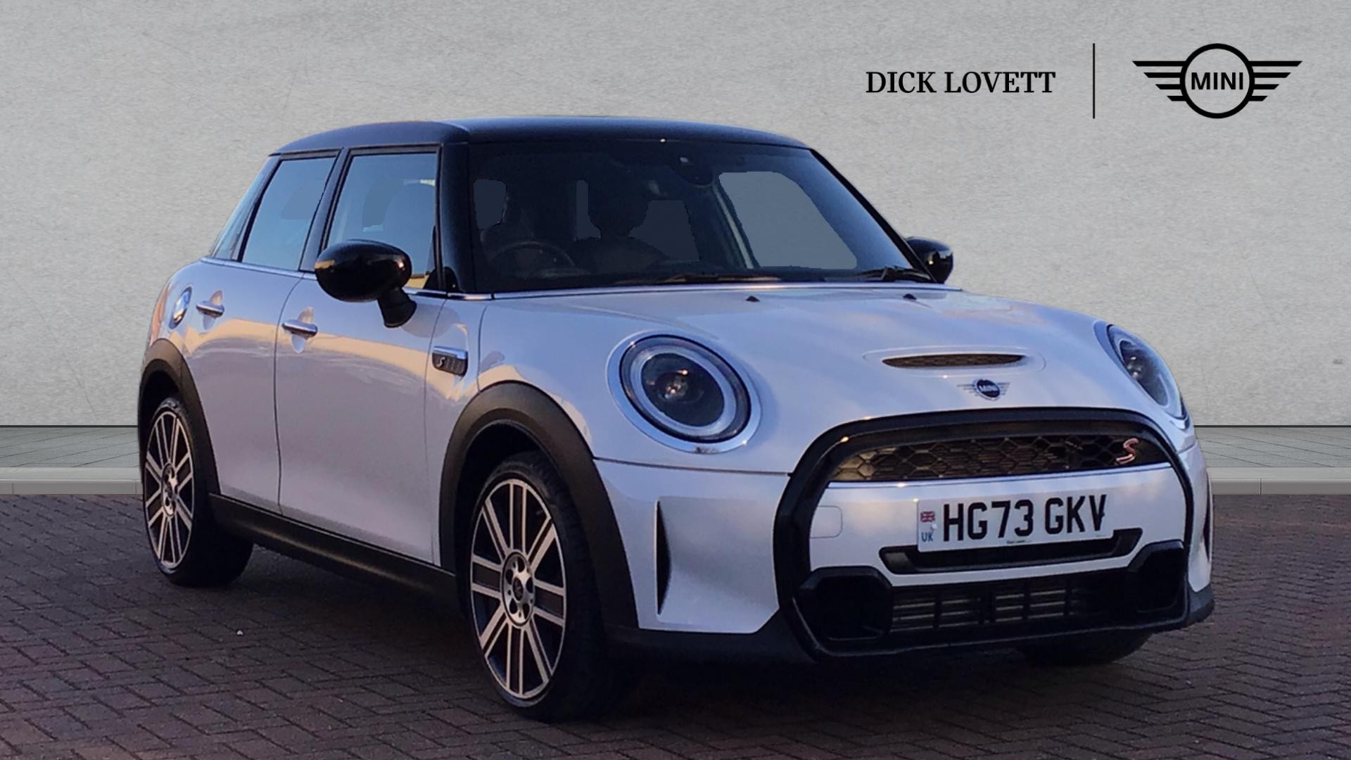 Main listing image - MINI Hatchback 5dr