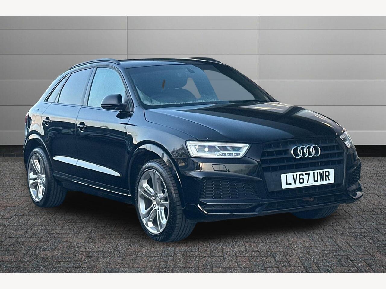 Main listing image - Audi Q3