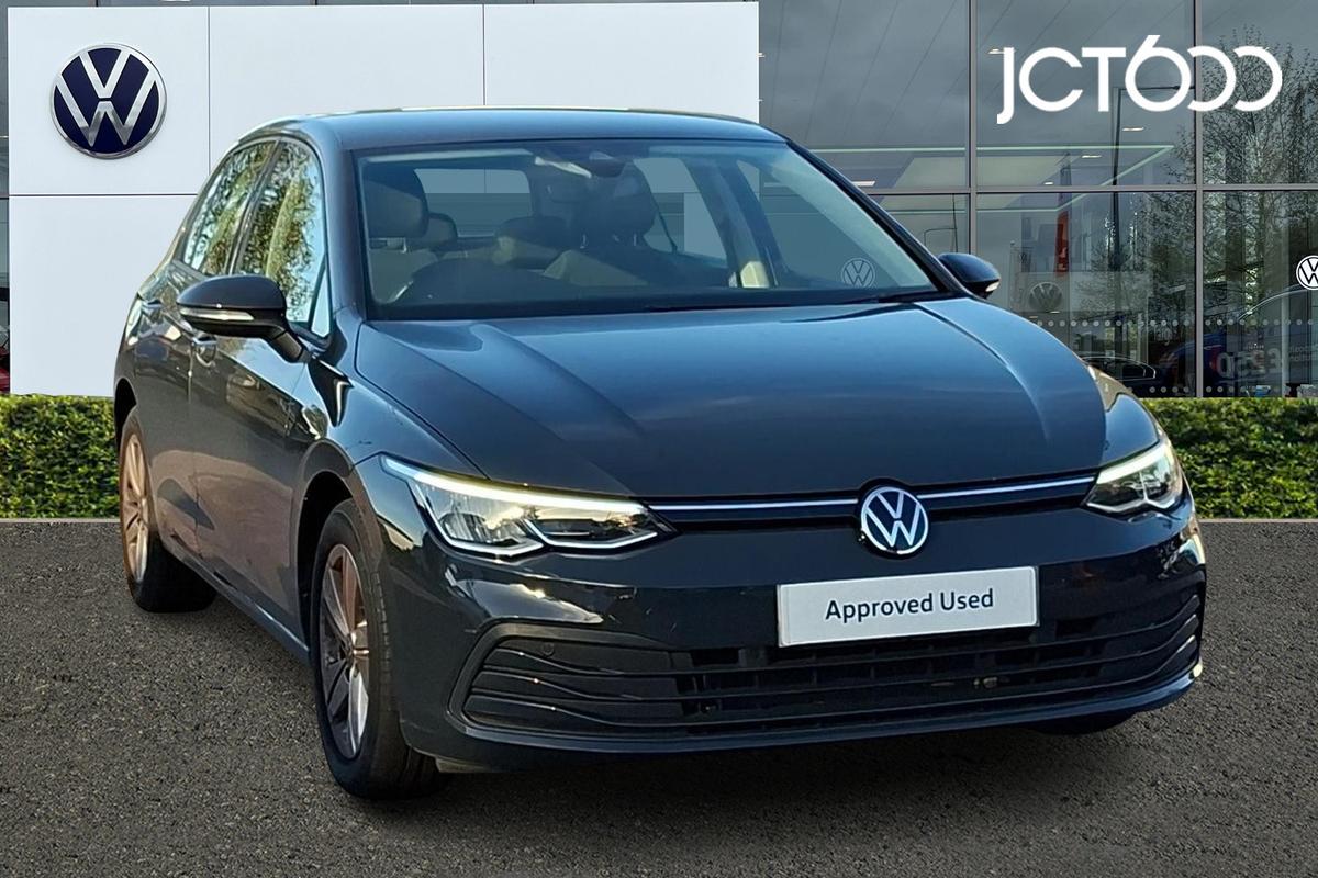 Main listing image - Volkswagen Golf