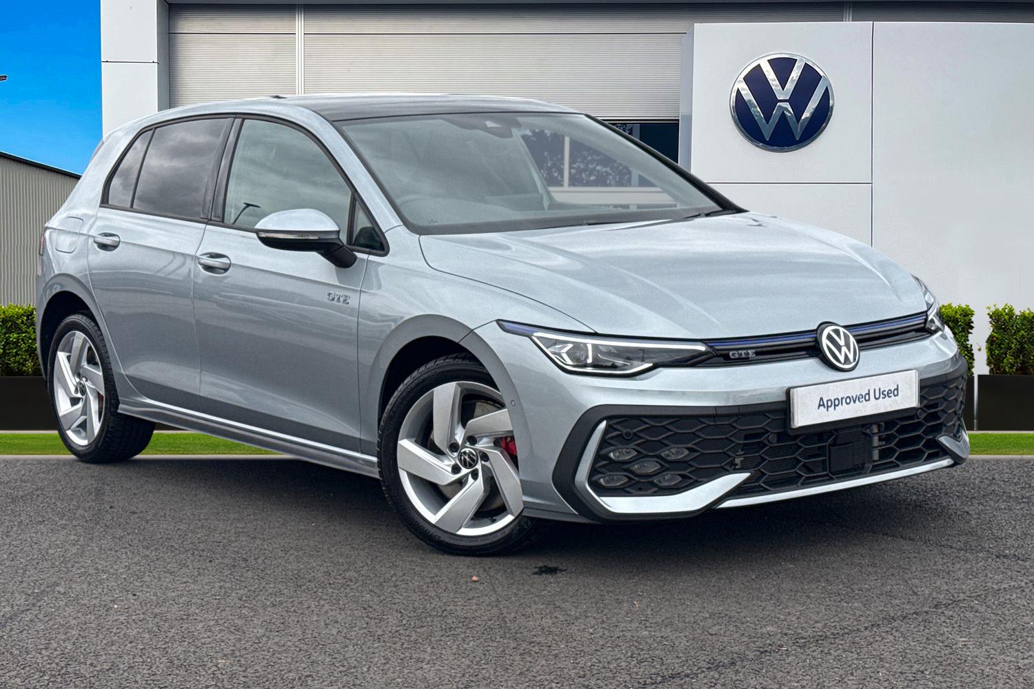 Main listing image - Volkswagen Golf GTE