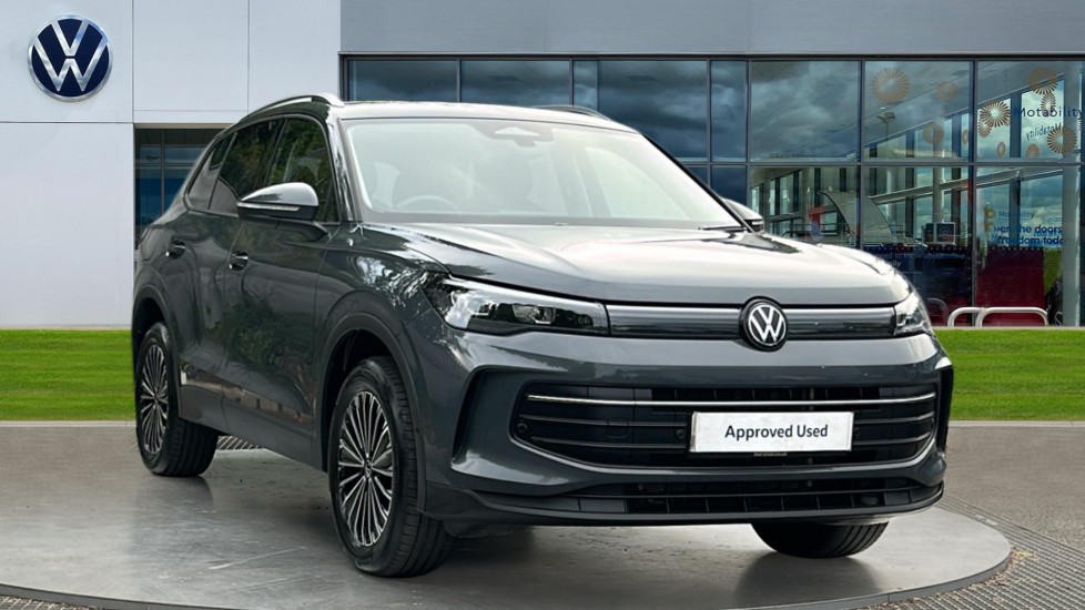 Main listing image - Volkswagen Tiguan
