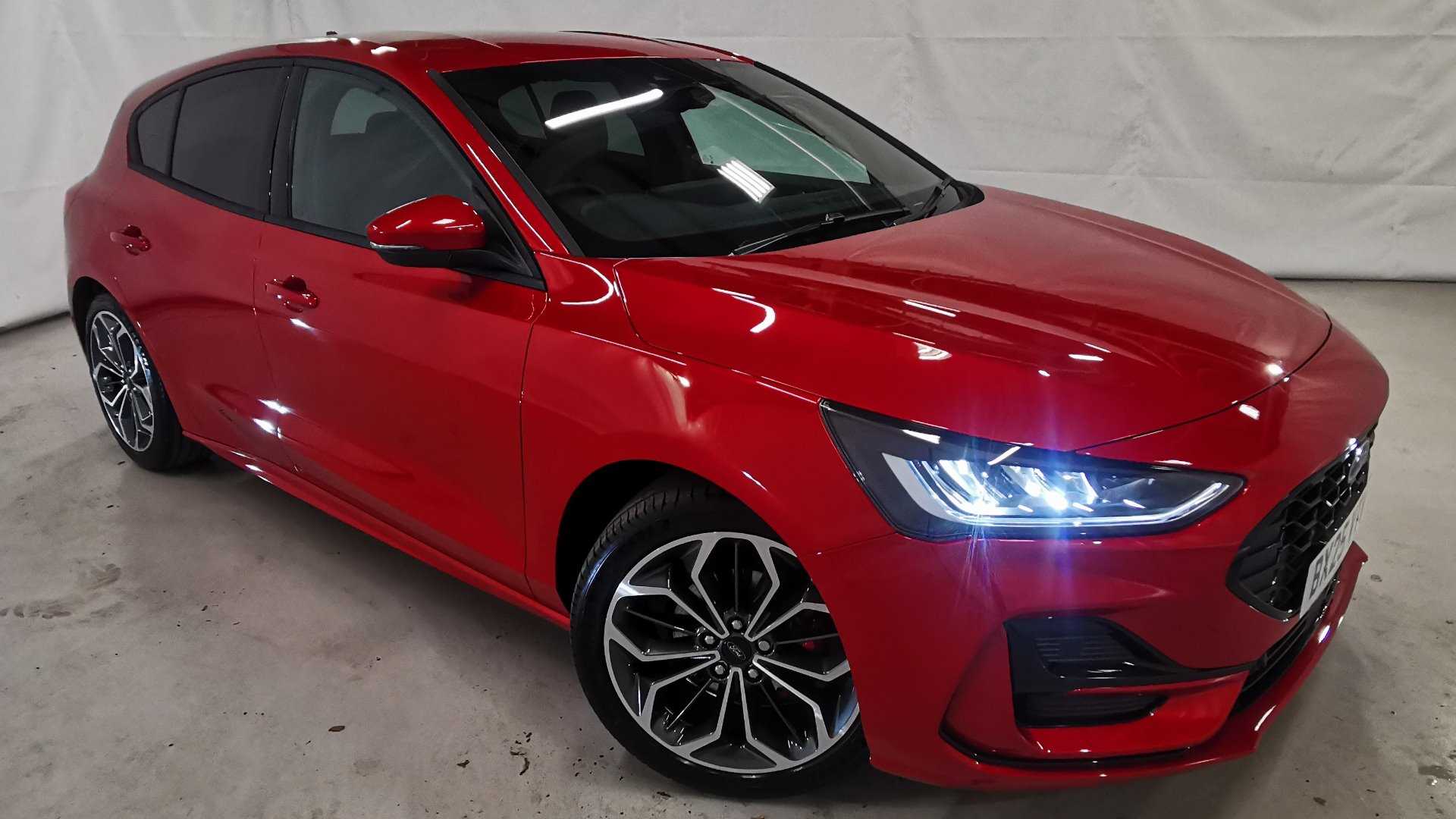 Main listing image - Ford Focus