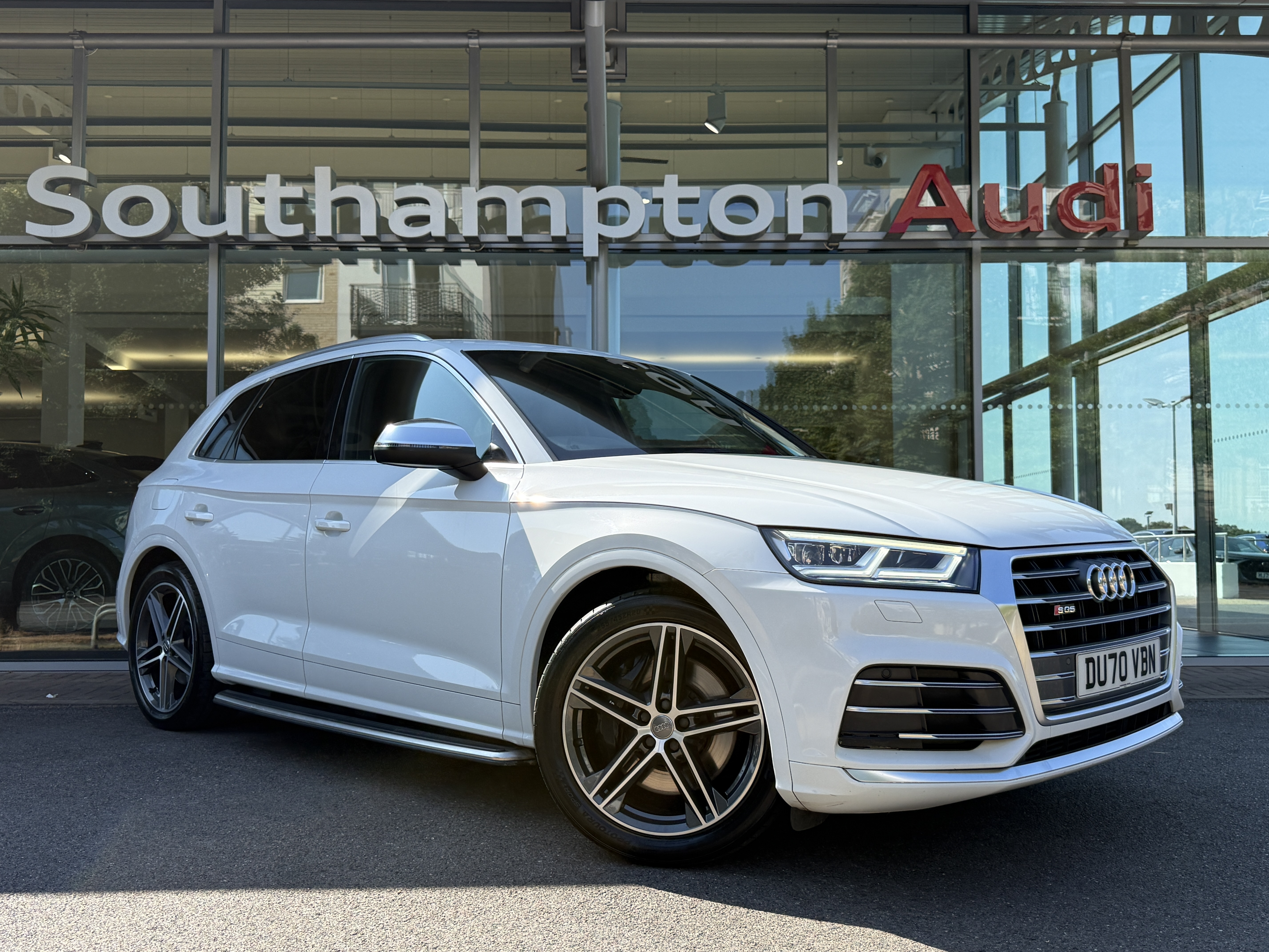 Main listing image - Audi Q5
