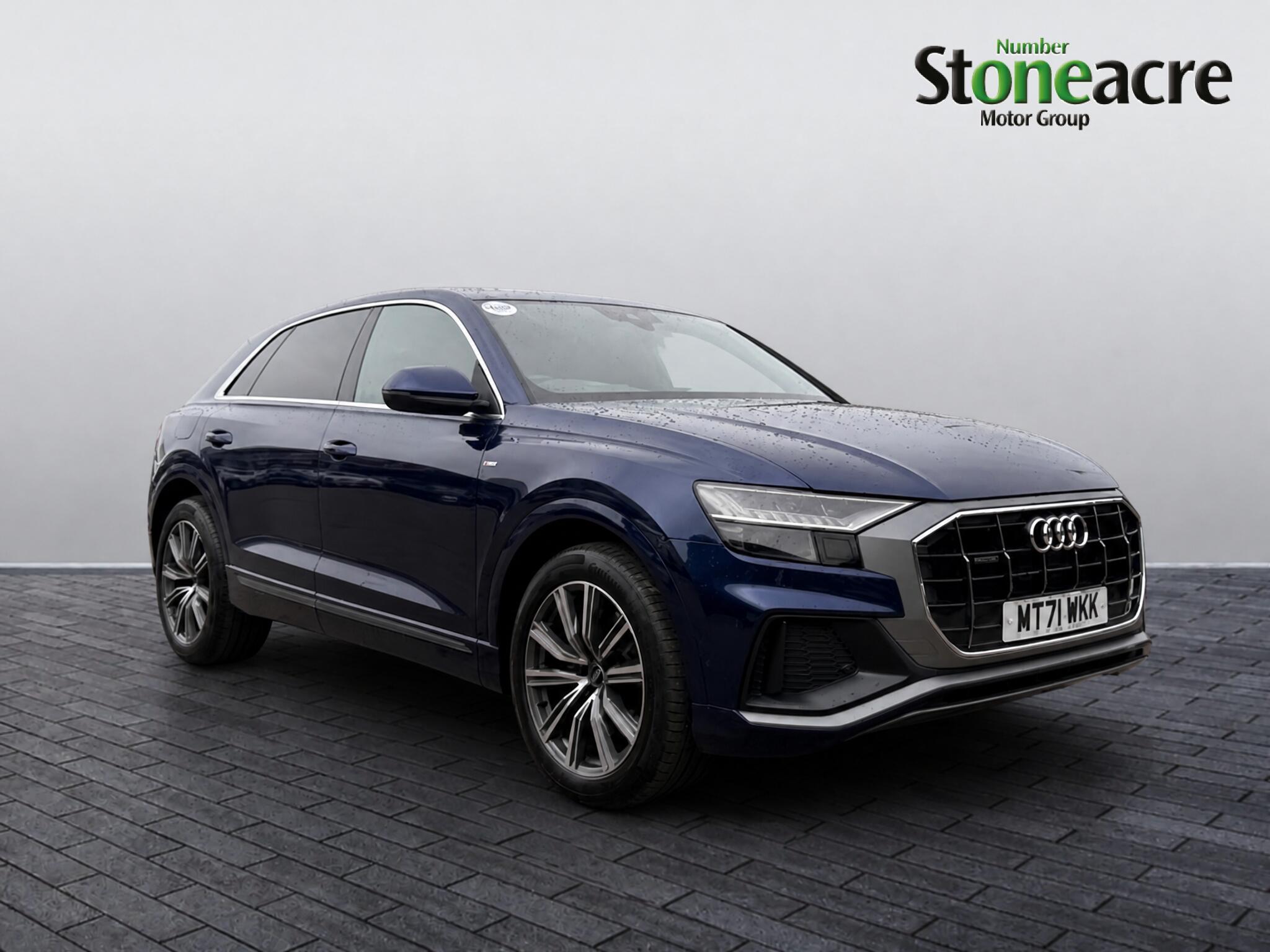 Main listing image - Audi Q8