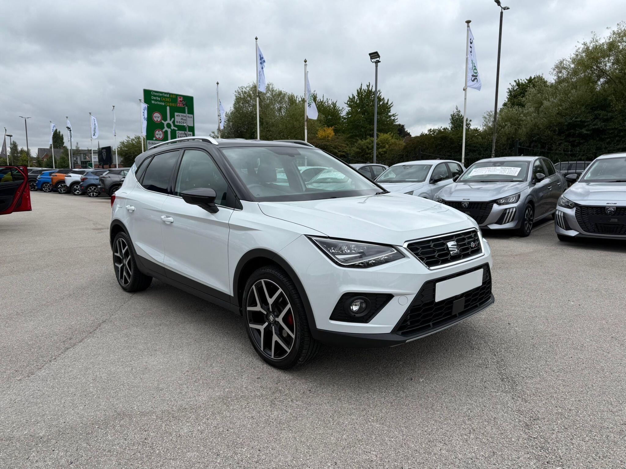 Main listing image - SEAT Arona