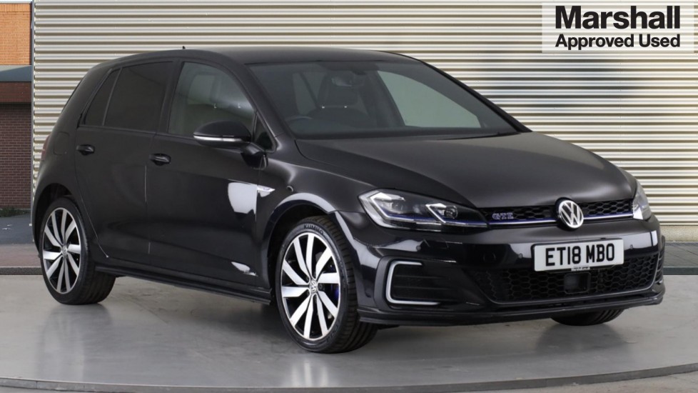 Main listing image - Volkswagen Golf GTE