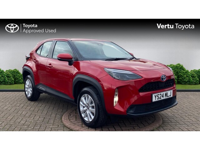 Main listing image - Toyota Yaris Cross