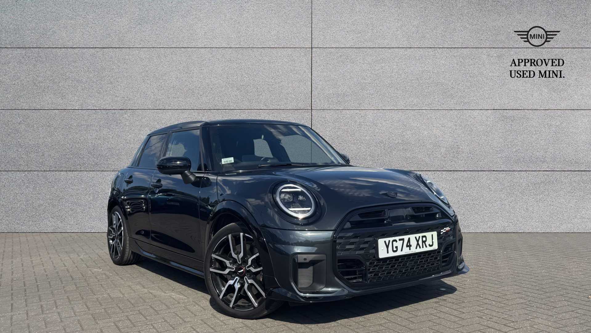 Main listing image - MINI Hatchback 5dr