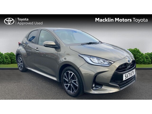 Main listing image - Toyota Yaris