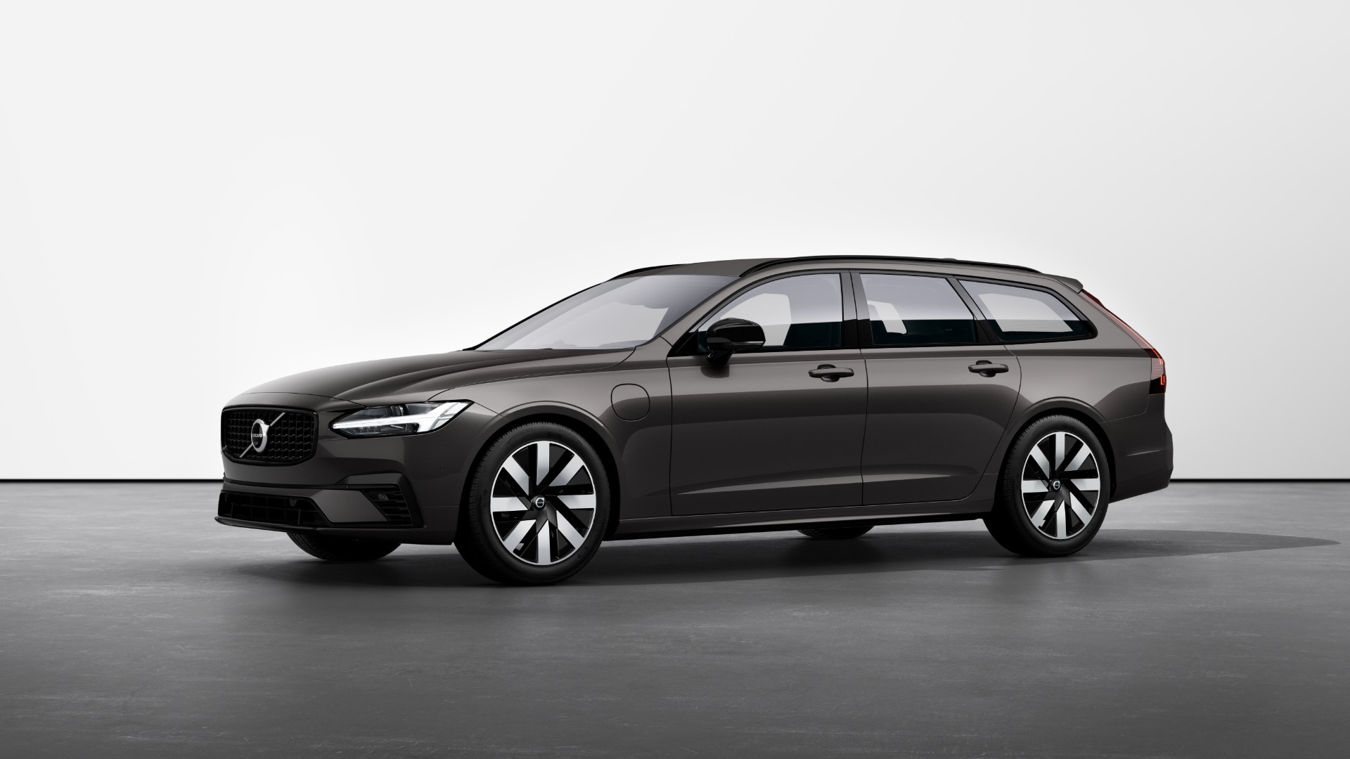 Main listing image - Volvo V90