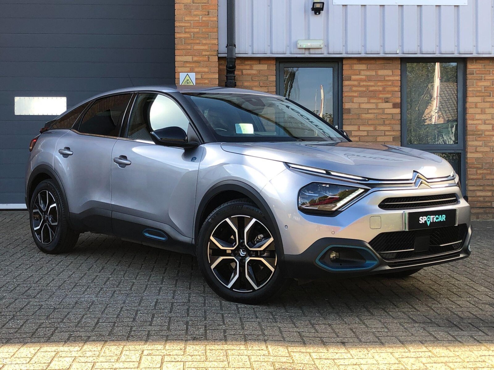 Main listing image - Citroen C4