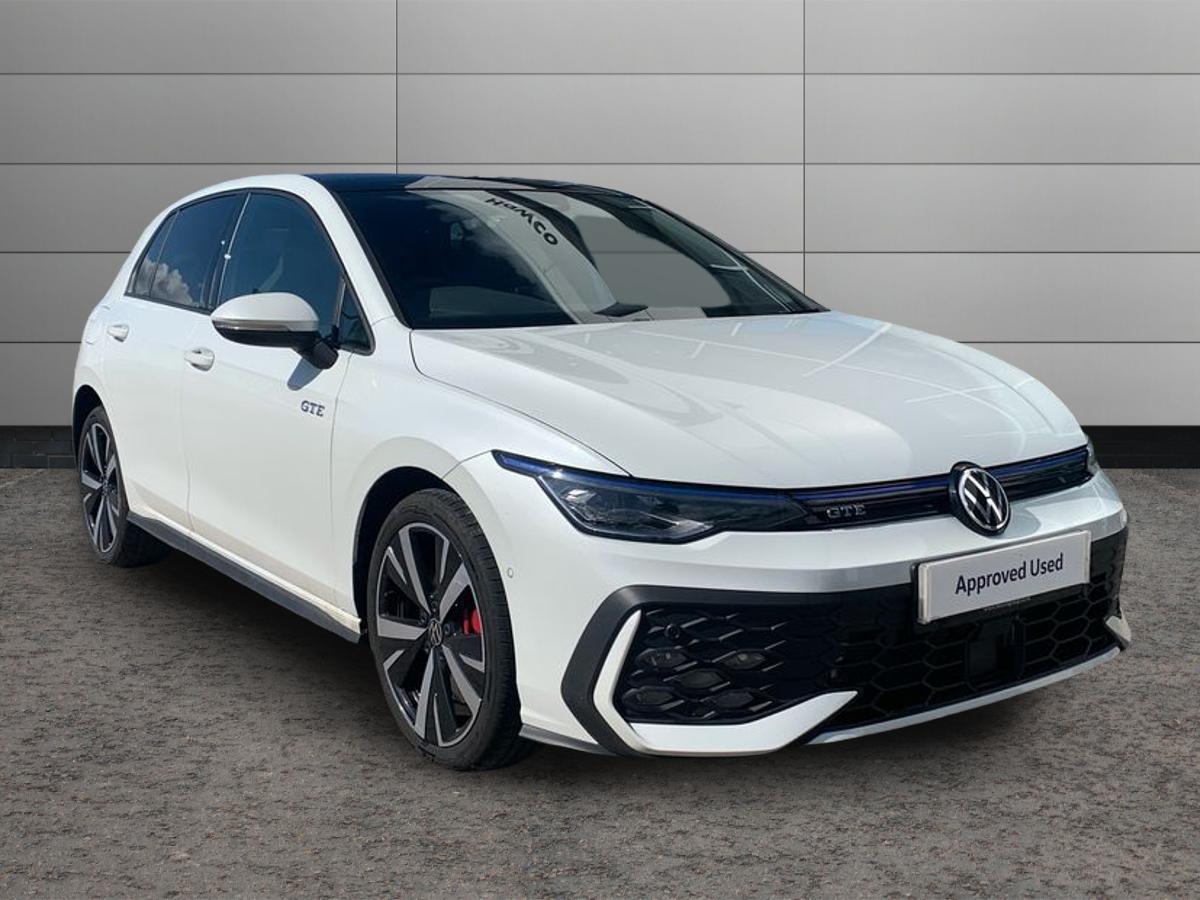 Main listing image - Volkswagen Golf