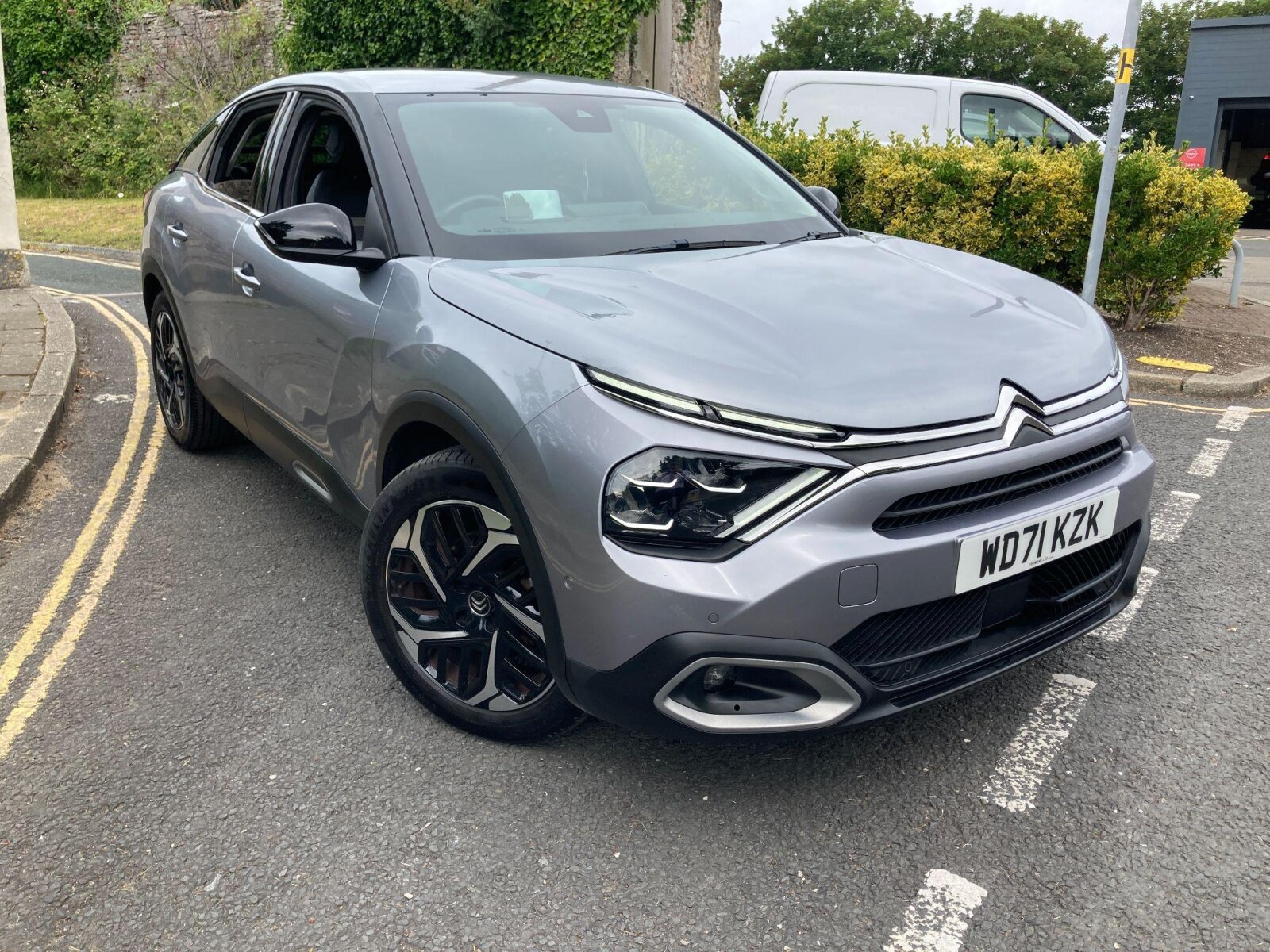 Main listing image - Citroen C4