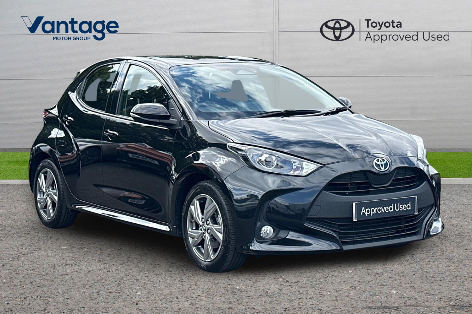 Main listing image - Toyota Yaris