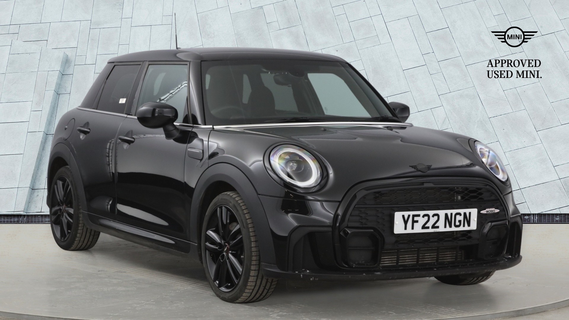 Main listing image - MINI Hatchback 5dr