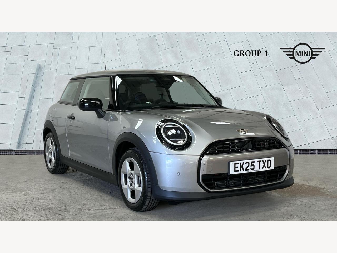 Main listing image - MINI Hatchback