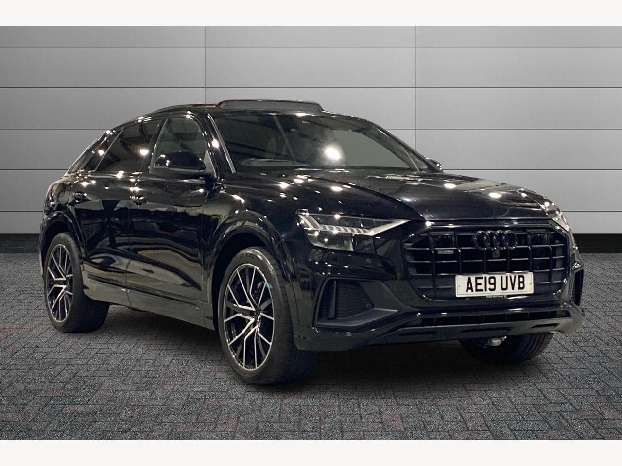 Main listing image - Audi Q8