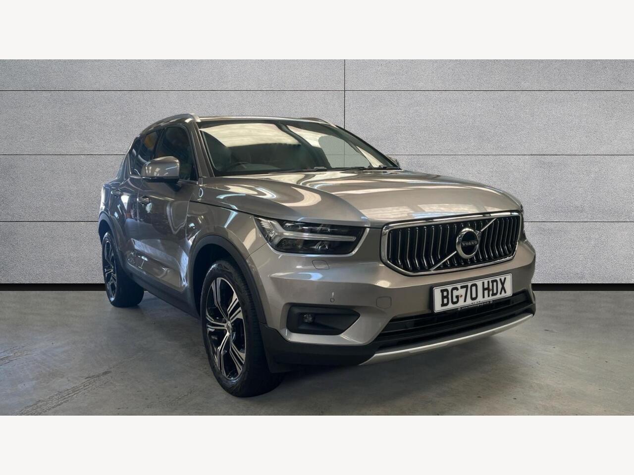 Main listing image - Volvo XC40