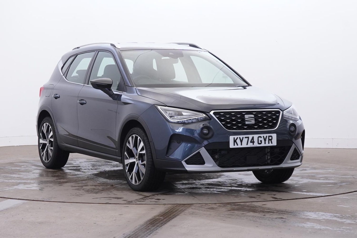Main listing image - SEAT Arona