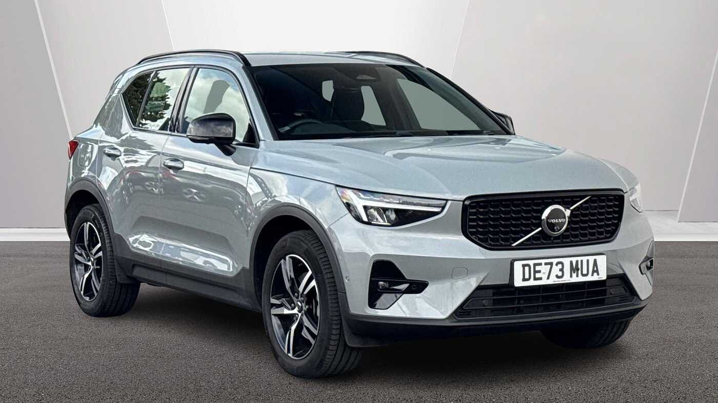 Main listing image - Volvo XC40