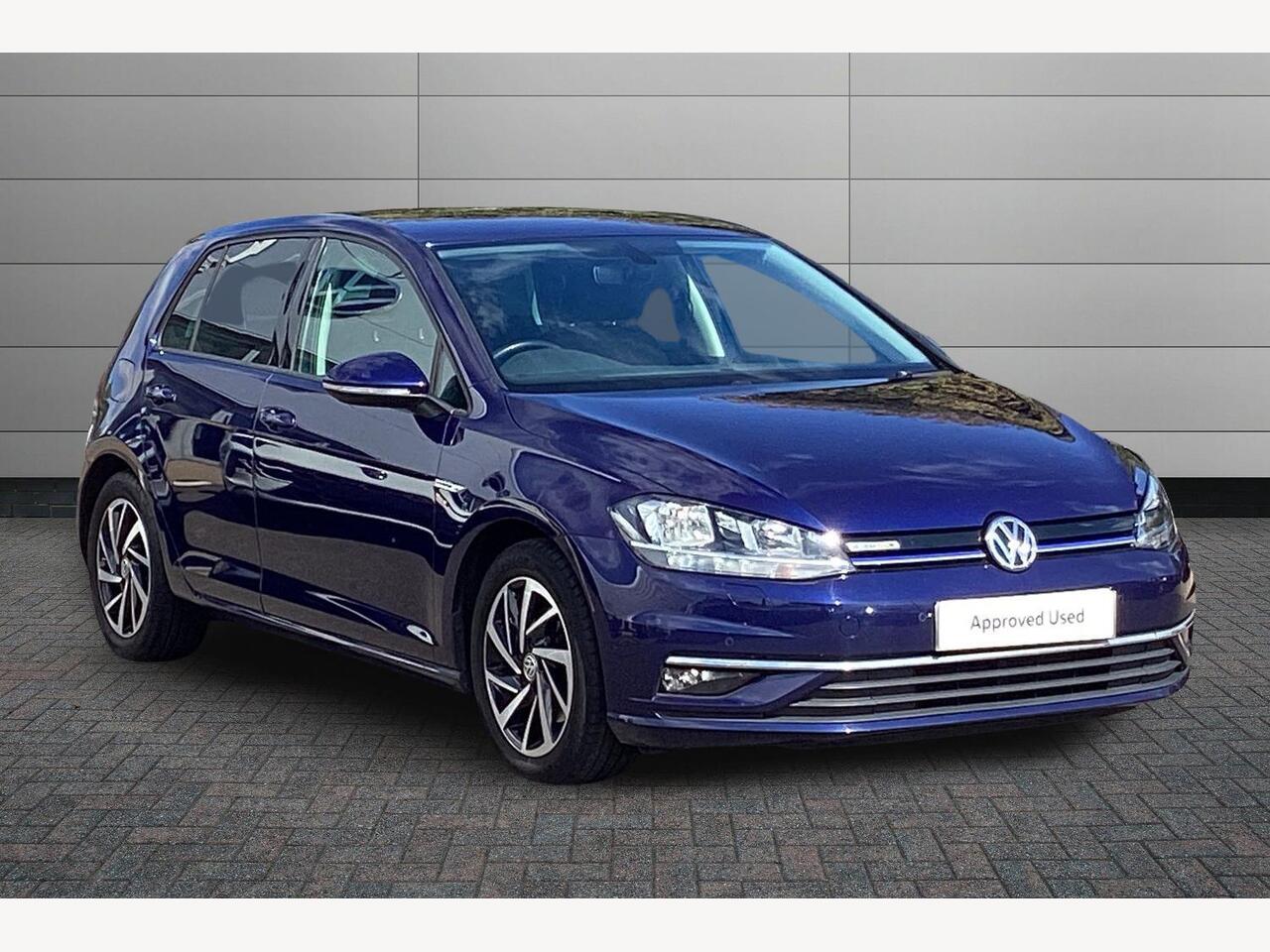 Main listing image - Volkswagen Golf