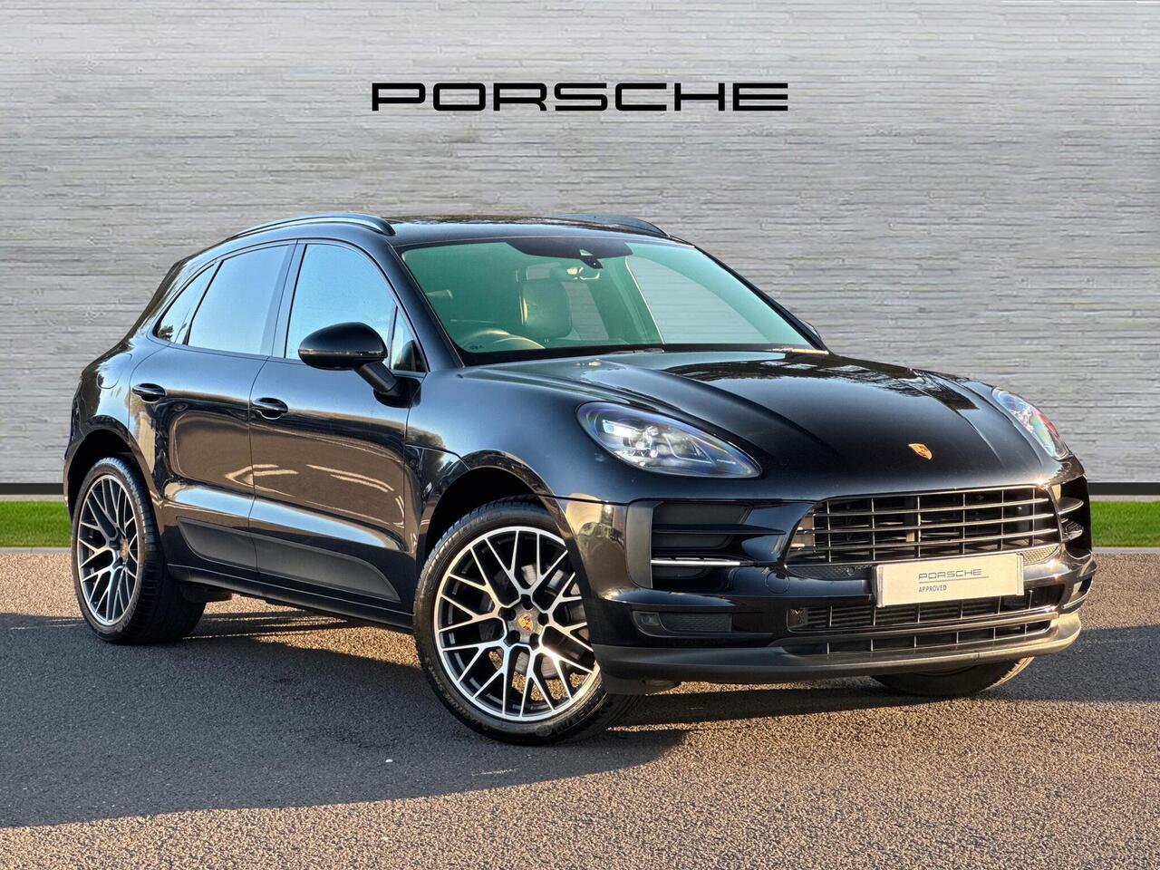Main listing image - Porsche Macan