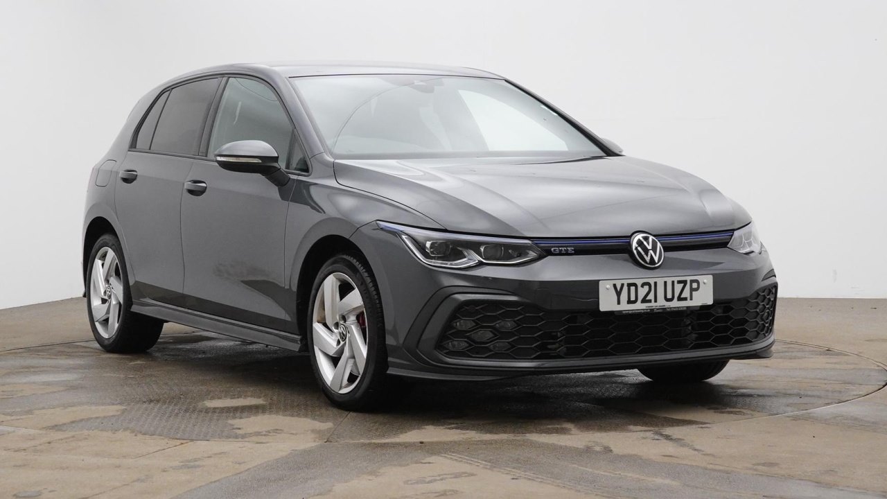 Main listing image - Volkswagen Golf GTE