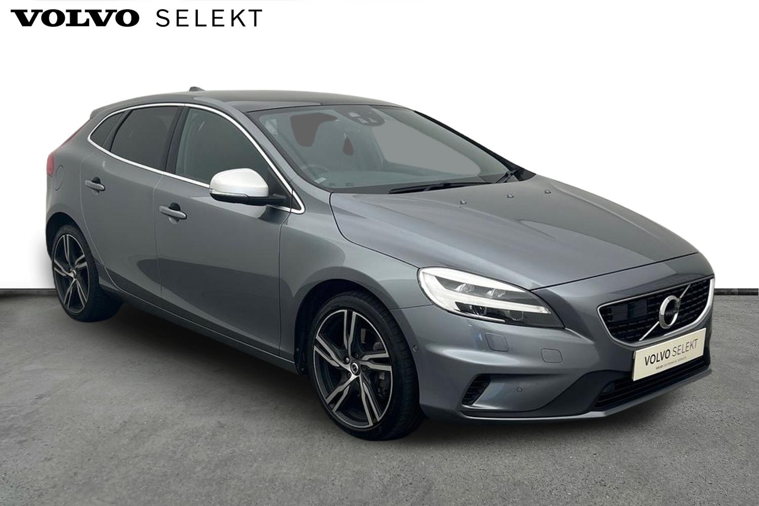 Main listing image - Volvo V40
