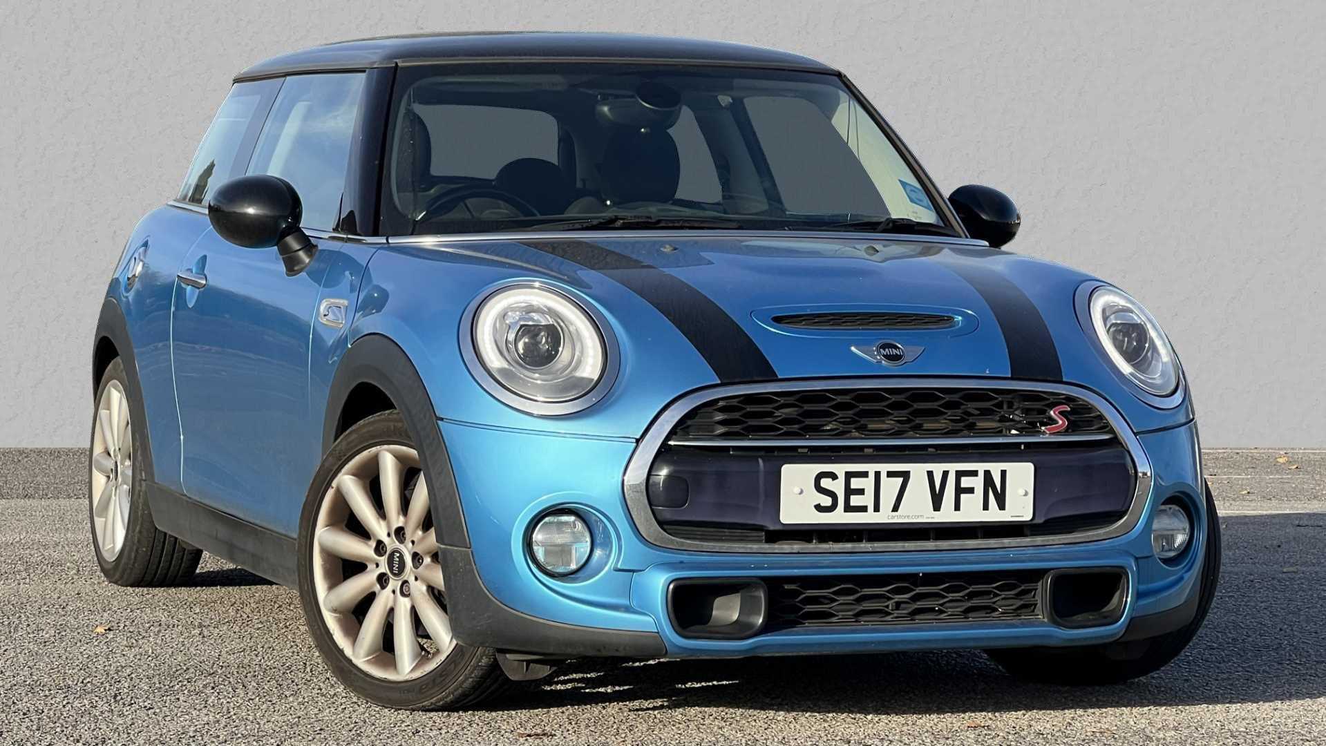 Main listing image - MINI Hatchback