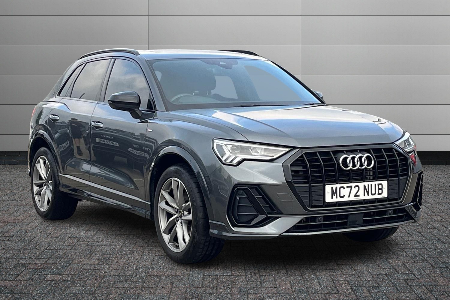 Main listing image - Audi Q3