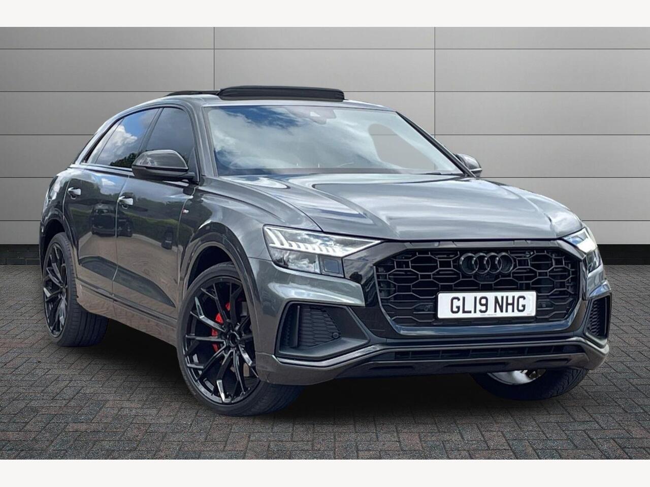 Main listing image - Audi Q8