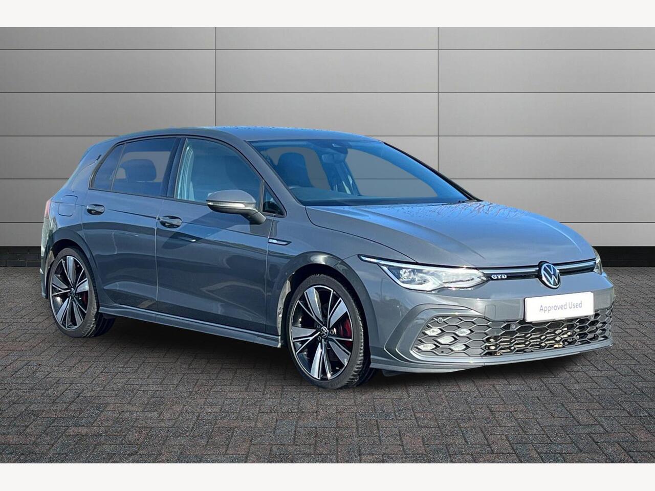 Main listing image - Volkswagen Golf