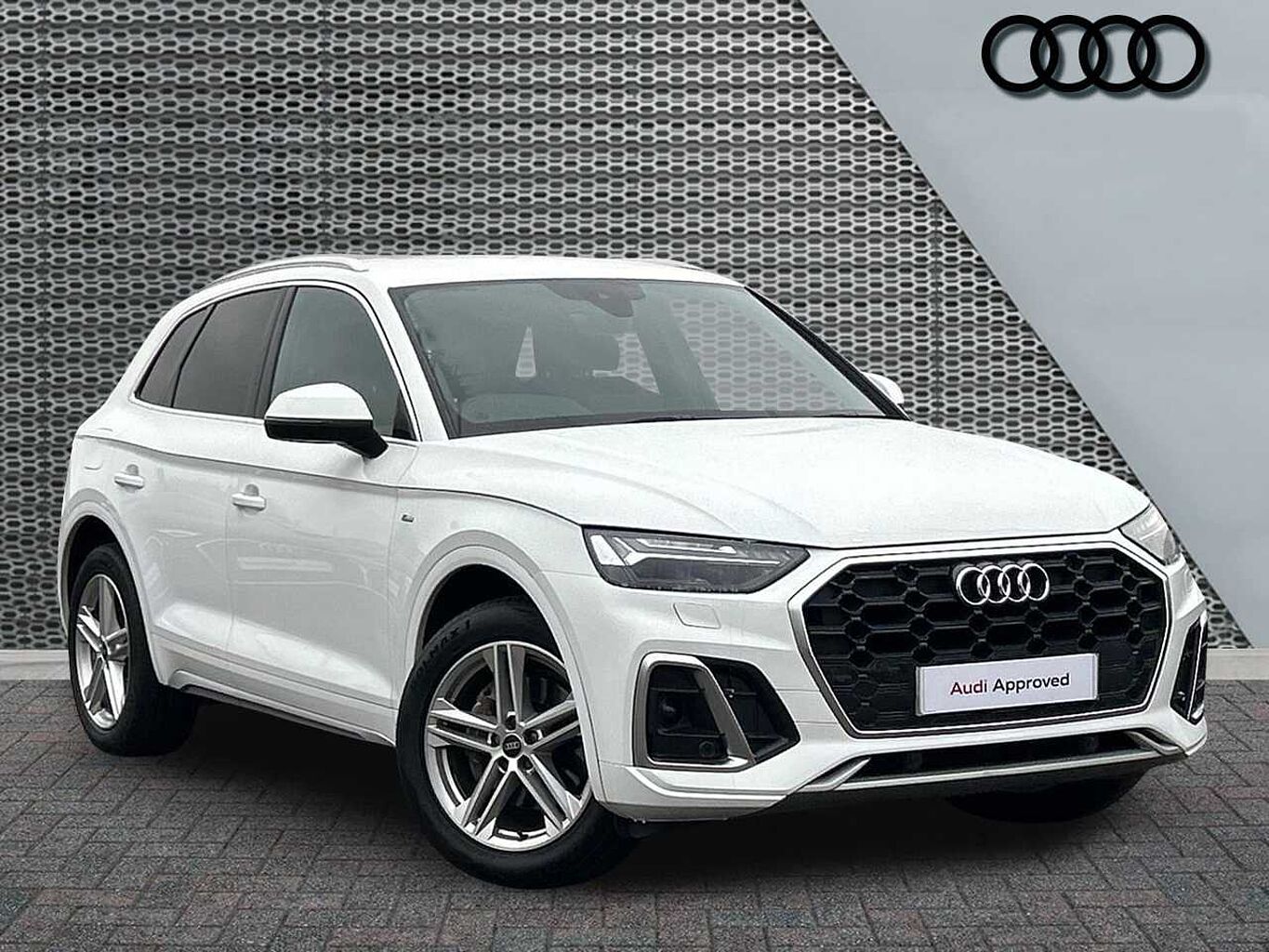 Main listing image - Audi Q5