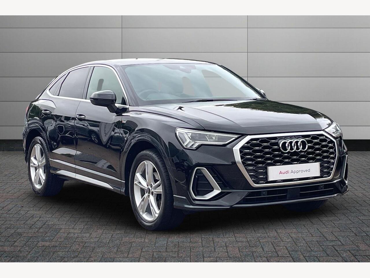 Main listing image - Audi Q3