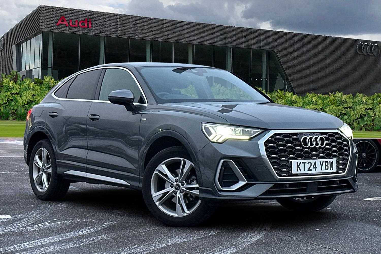 Main listing image - Audi Q3