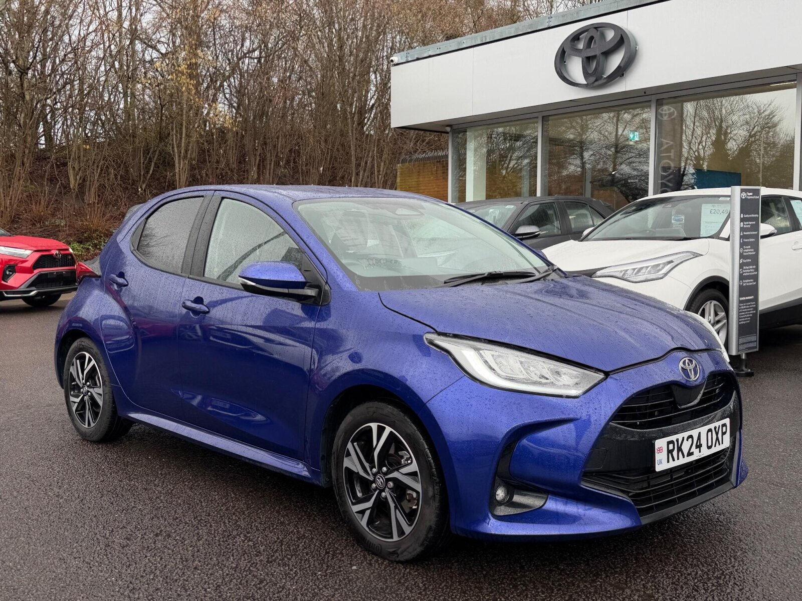 Main listing image - Toyota Yaris