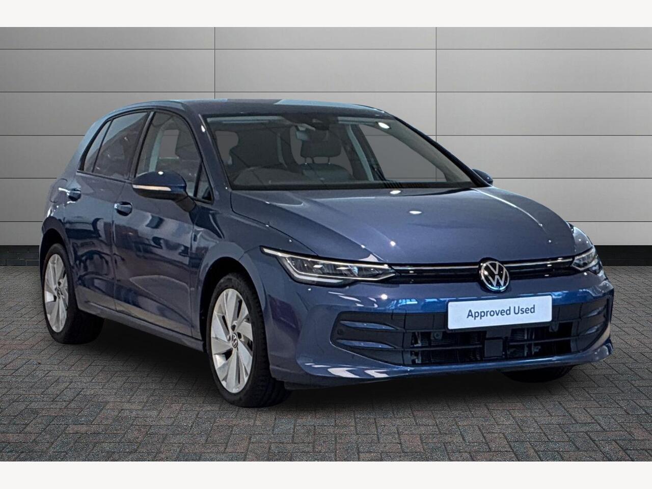 Main listing image - Volkswagen Golf