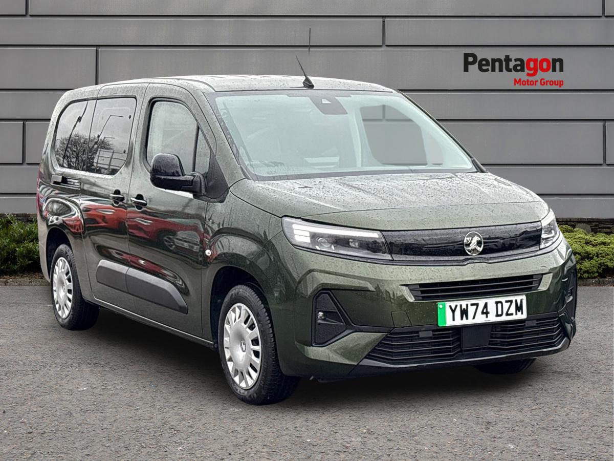 Main listing image - Vauxhall Combo Life-e