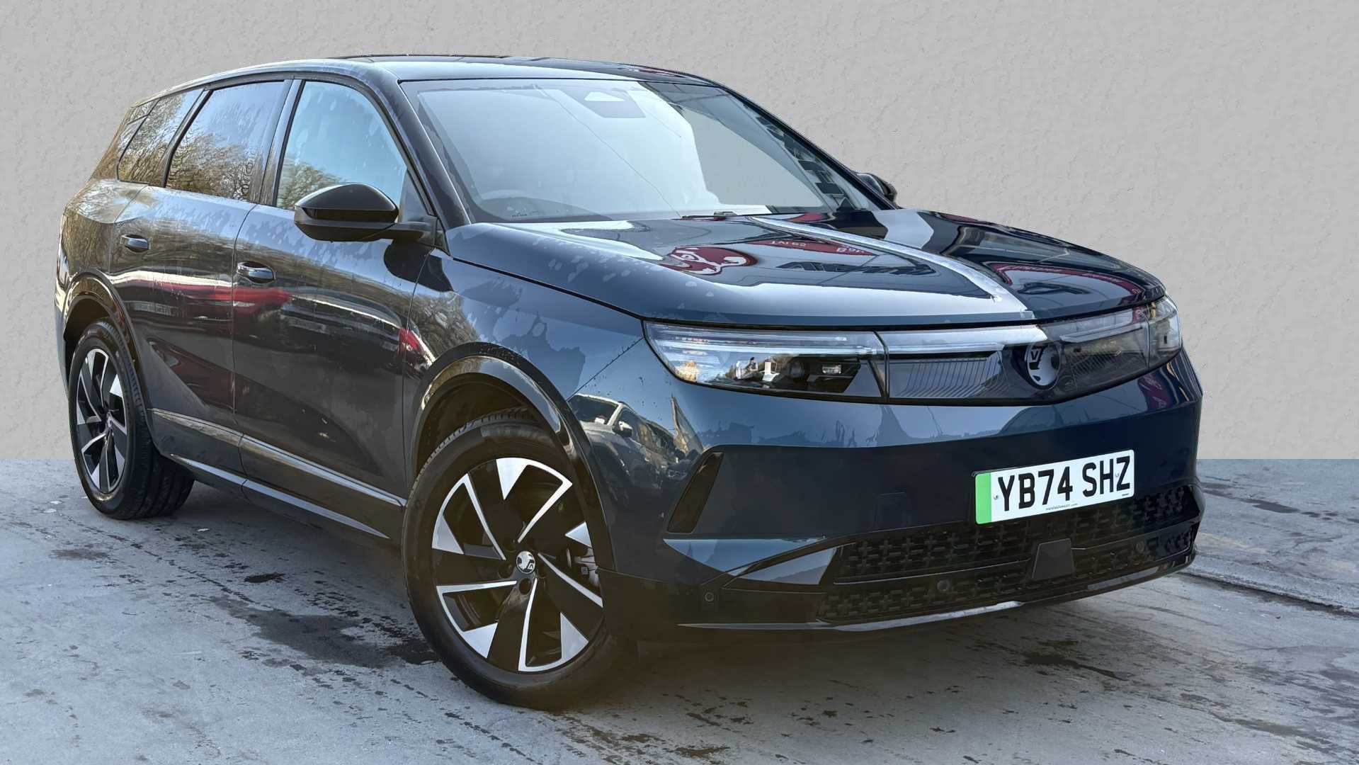 Main listing image - Vauxhall Grandland