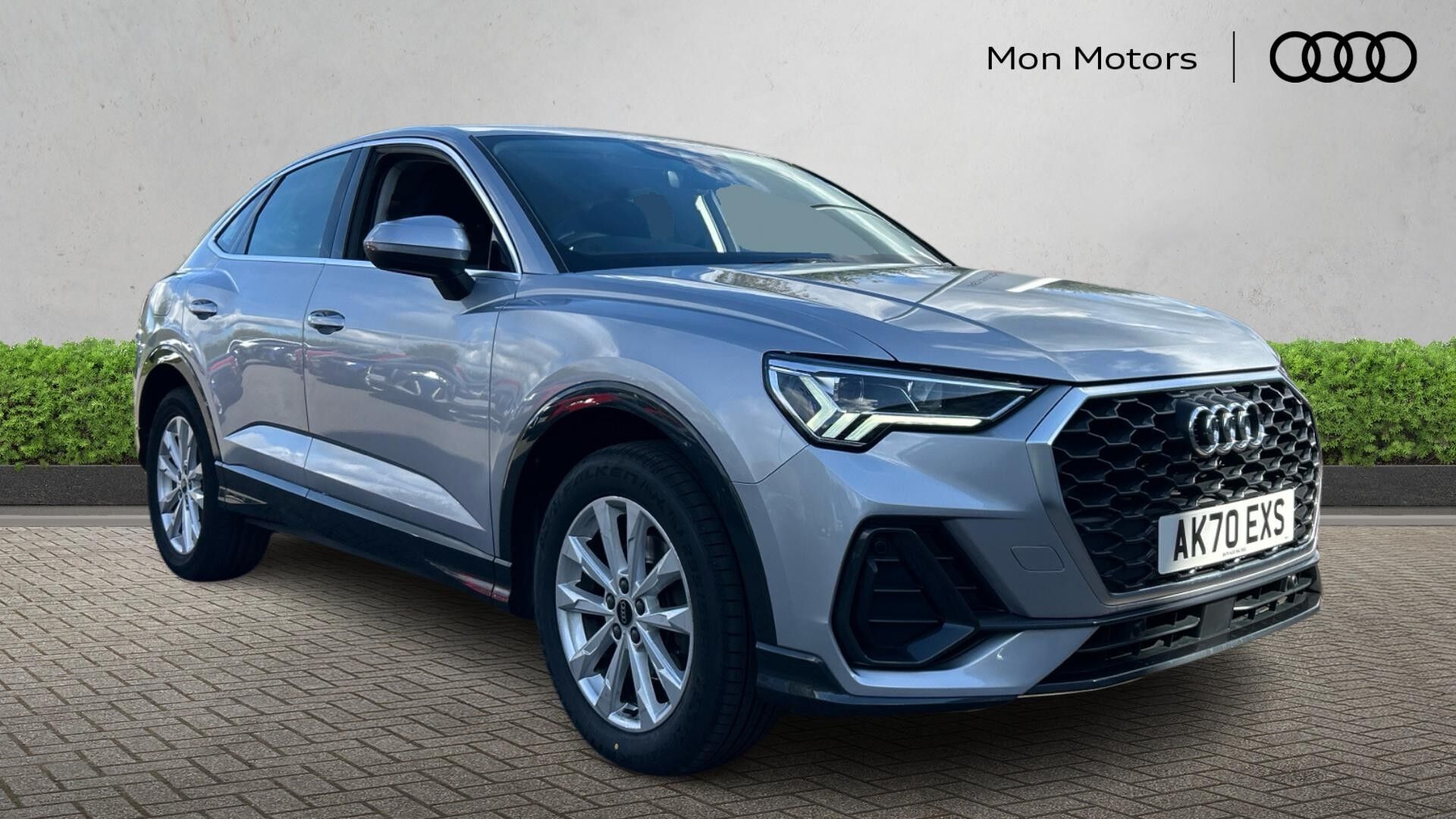 Main listing image - Audi Q3