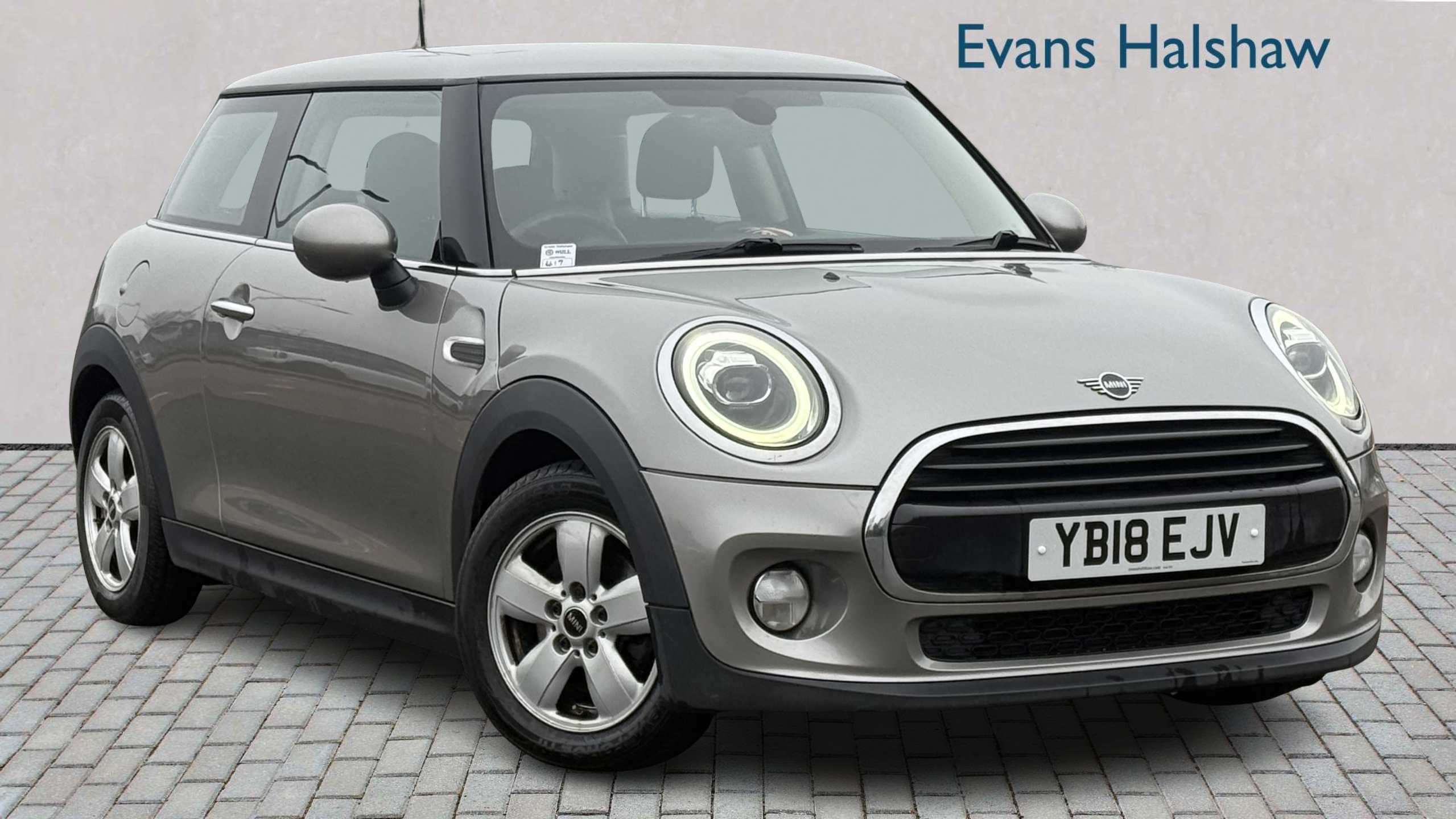 Main listing image - MINI Hatchback