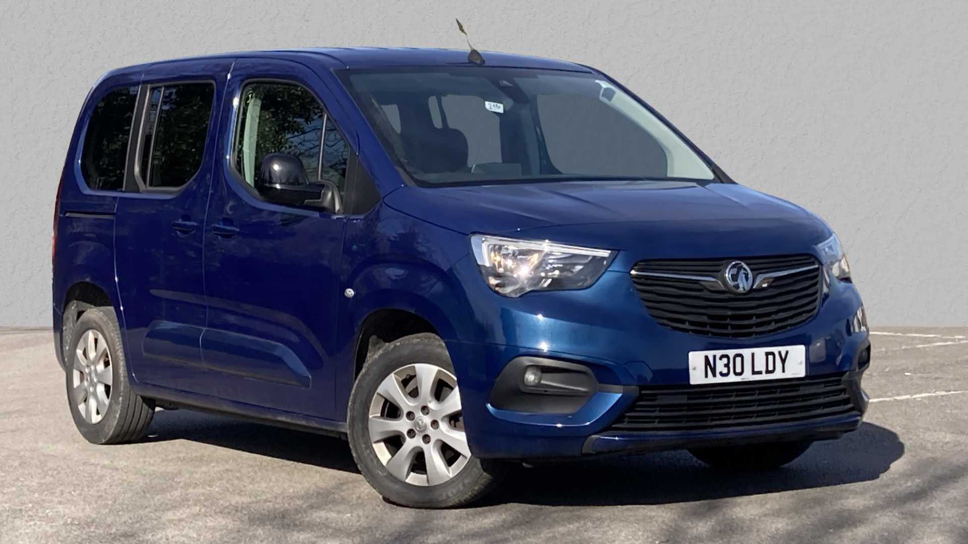 Main listing image - Vauxhall Combo Life