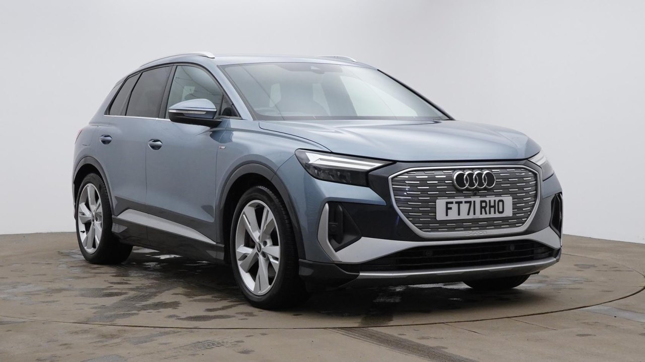 Main listing image - Audi Q4
