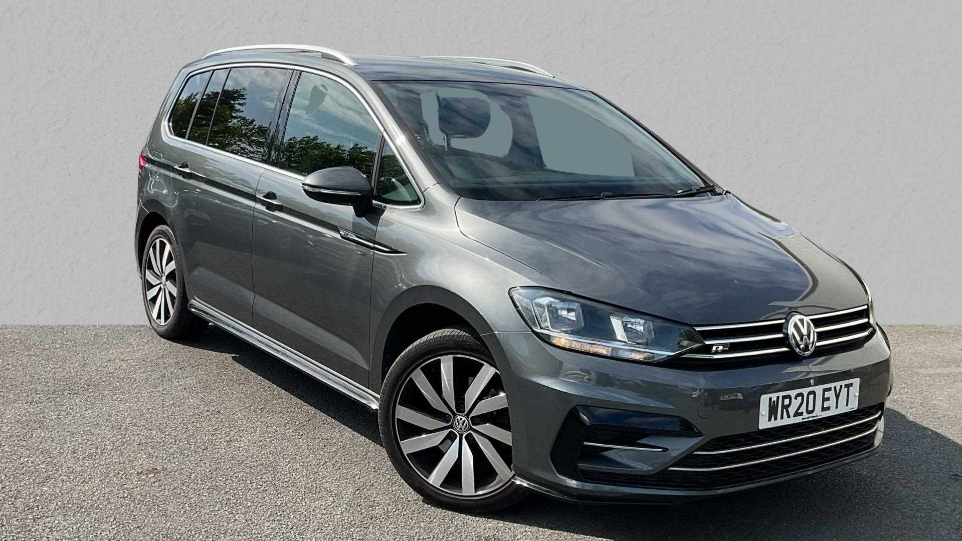 Main listing image - Volkswagen Touran