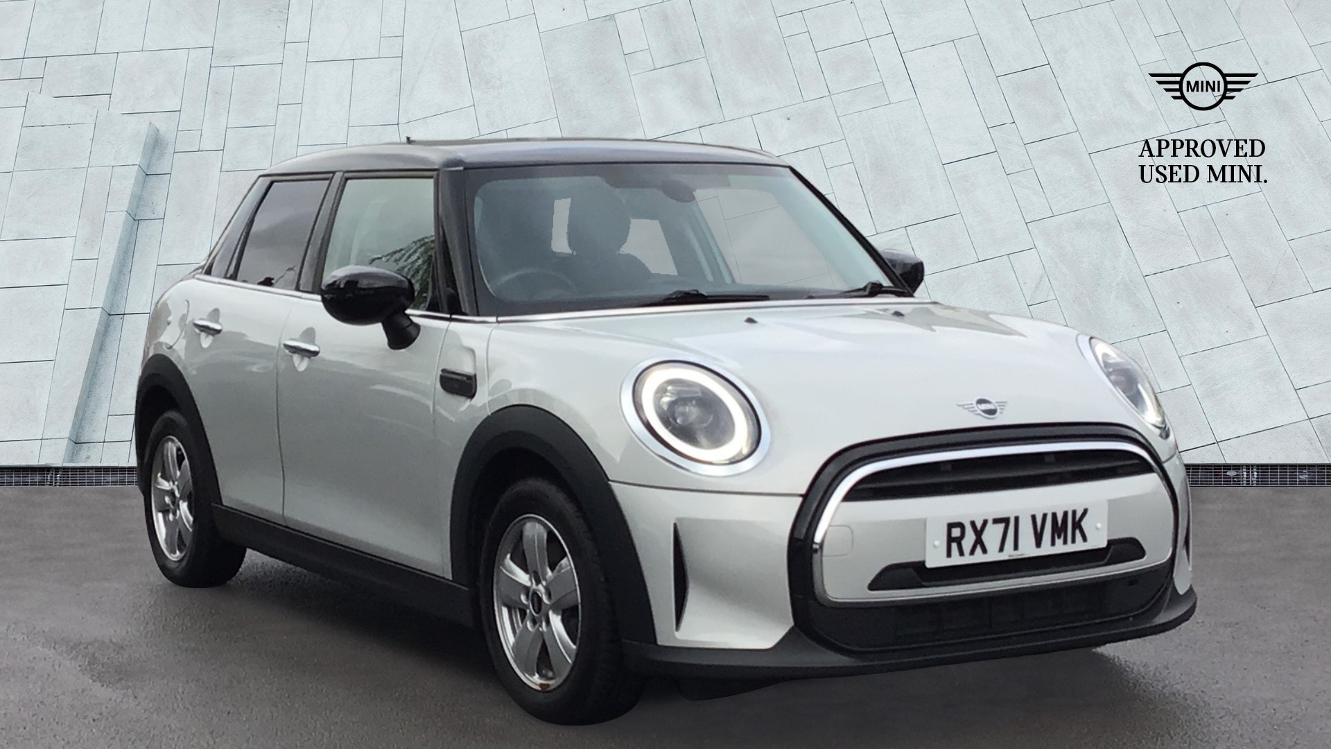 Main listing image - MINI Hatchback 5dr
