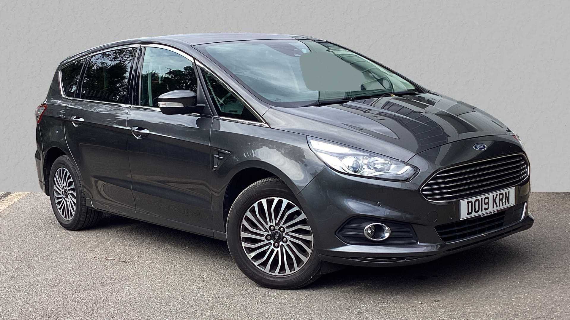 Main listing image - Ford S-MAX