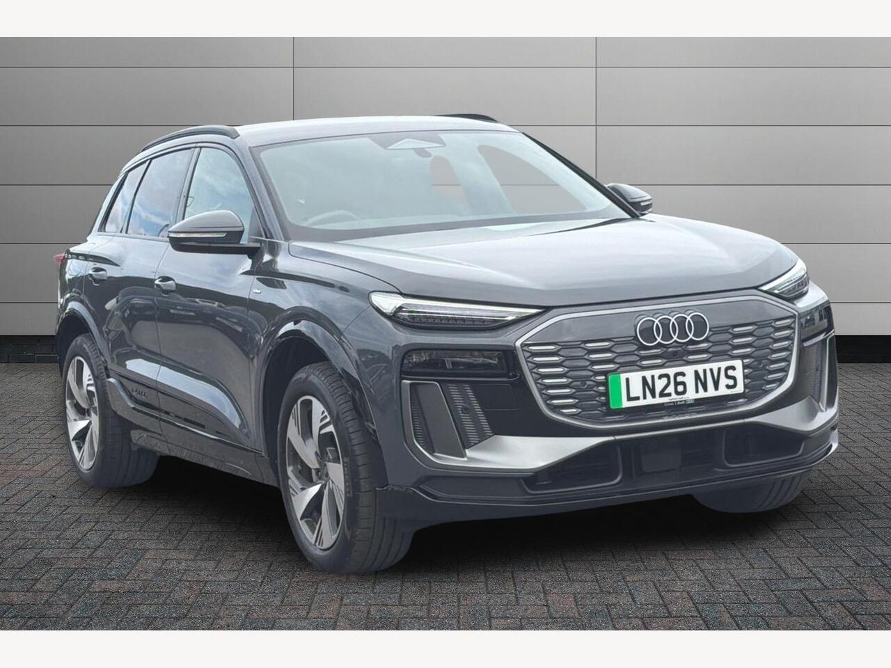 Main listing image - Audi Q6
