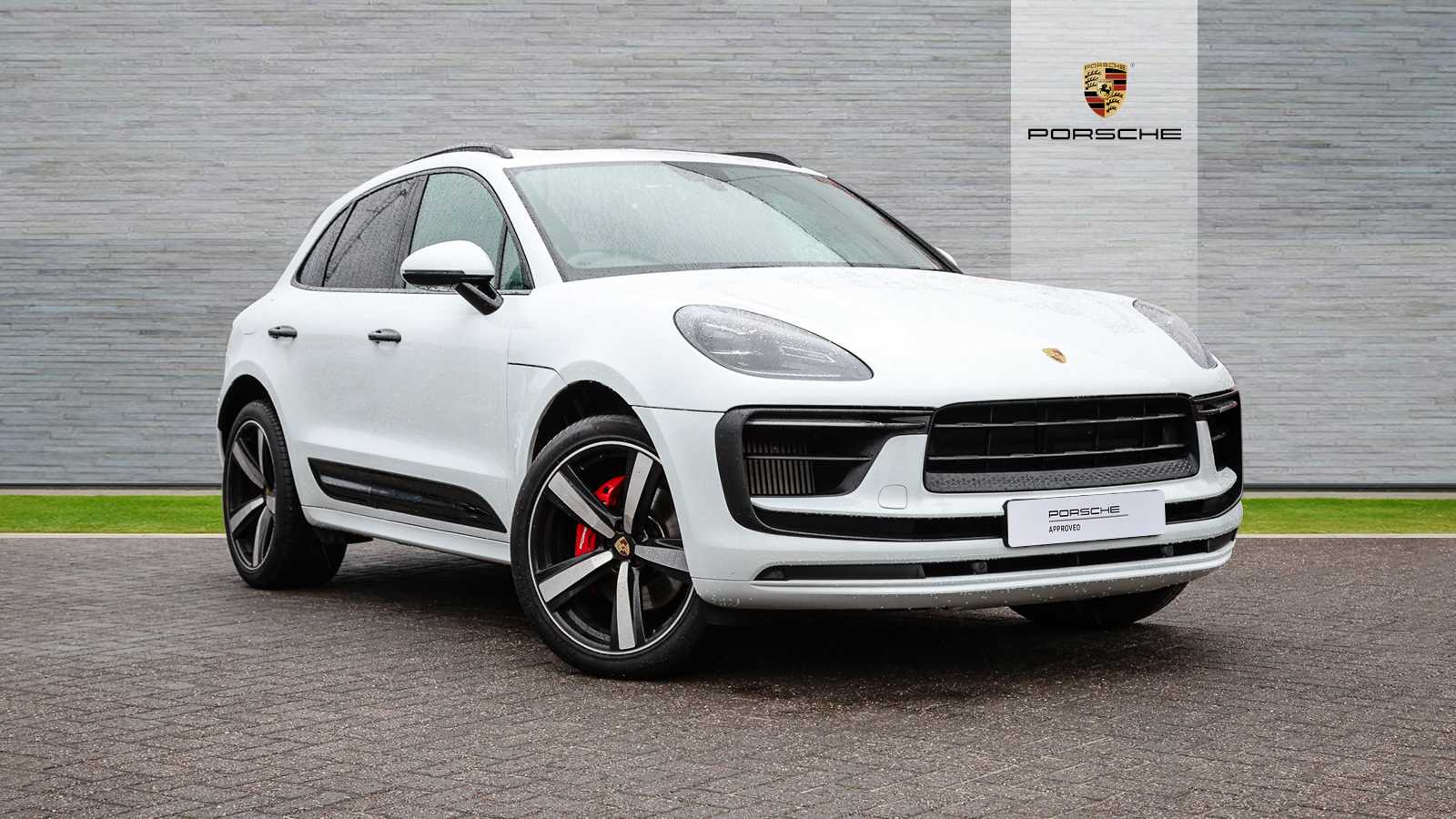 Main listing image - Porsche Macan